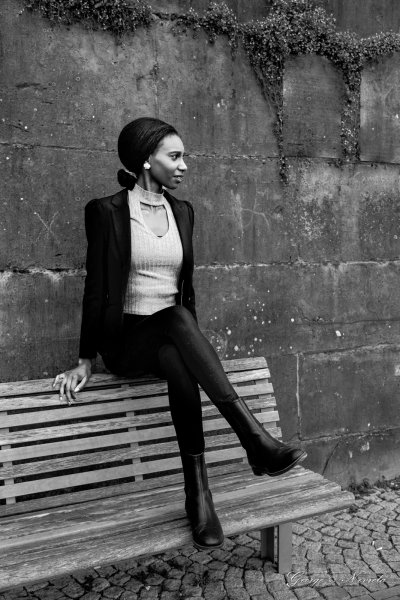 Aisha 07 – Portraits Fotografie | George Nevrela