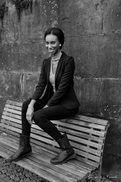 Aisha 09 – Portraits Fotografie | George Nevrela