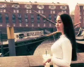 Nevrela Shooting Diana (2) 276w