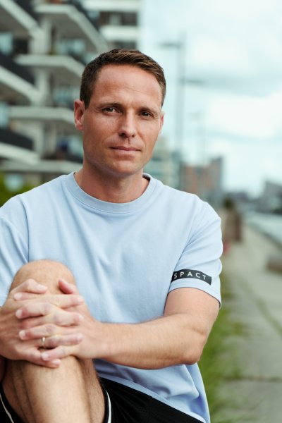 Tommy Bremen 05 – Portraits Fotografie | George Nevrela